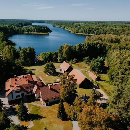 Kwatera W Lesniczowce Czarne Karszanek Exterior photo
